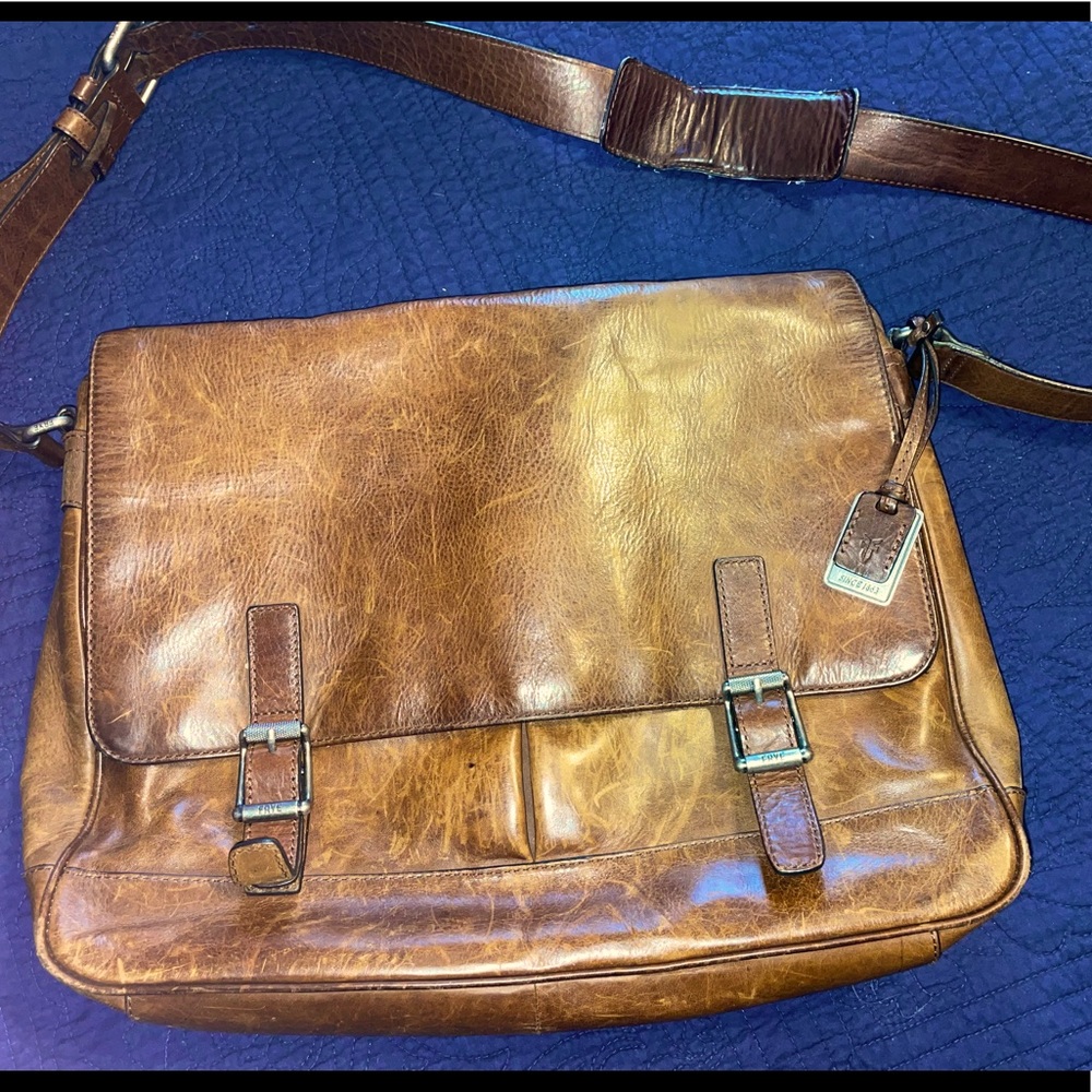 Frye Oliver Messenger Bag